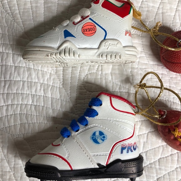 3/$15 2 VTG MINI  BASKETBALL & FOOTBALL Ornament - Picture 2 of 6